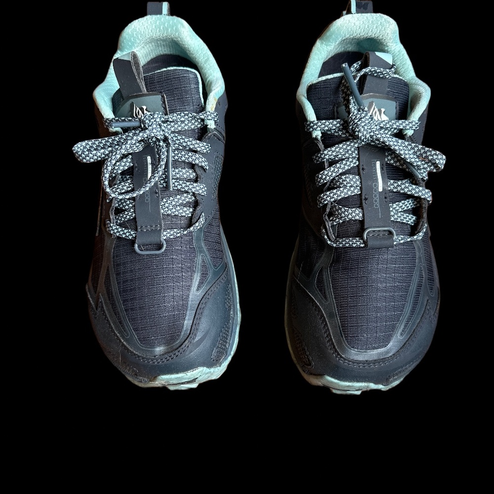 Altra Lone Peak Trail Runner Women’s Size 7.5